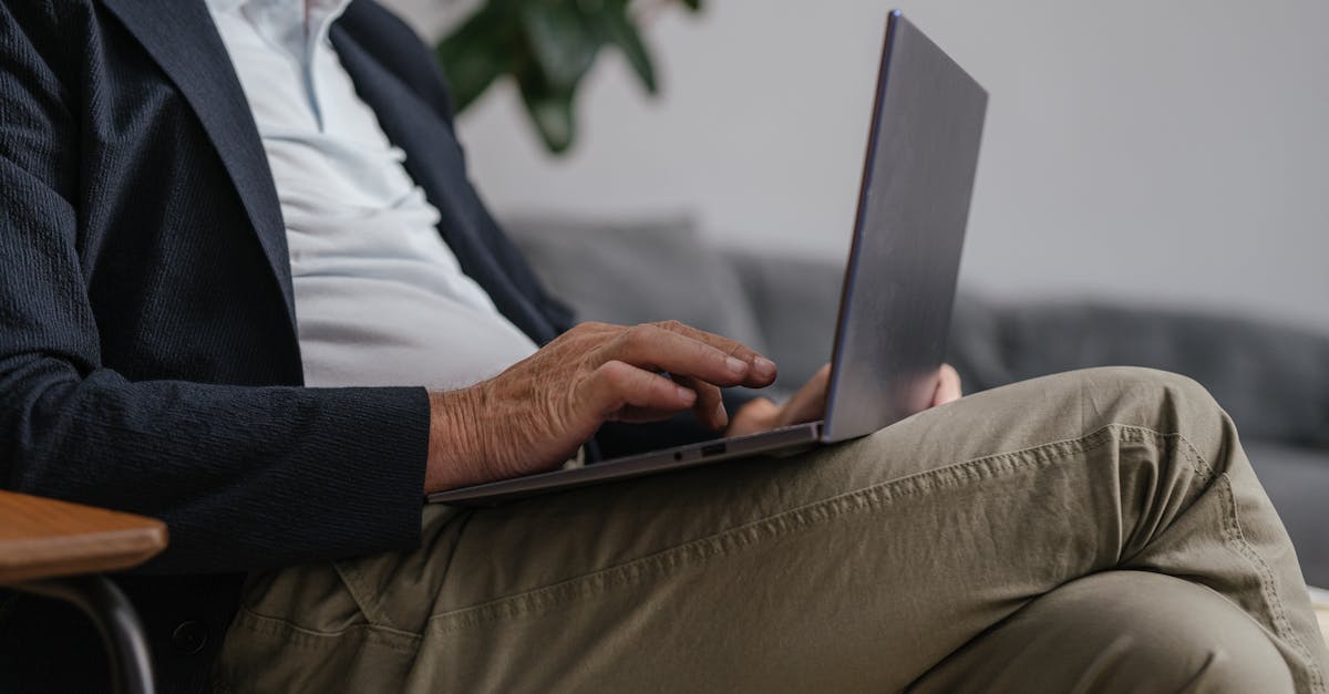 機能3：サイドチャット——会議を止めずに廊下で聞く